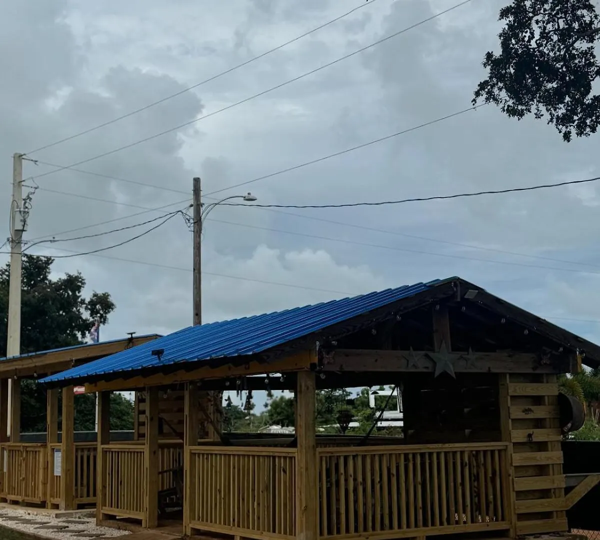 Dom wakacyjny Willa House With A Jacuzzi And Solar Panels Boquerón